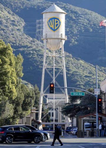 Paramount accuses Netflix of ‘scorched-earth’ campaign against Warner Bros. deal